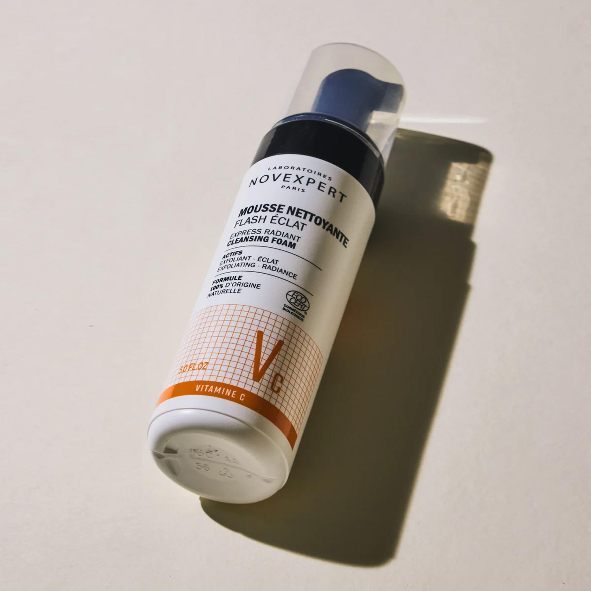 مجموعة نوفإكسبيرت لإشراقة ونضارة البشرة بفيتامين C (مع حقيبة أنيقة مجاناً)..Novexpert Vitamin C Radiant Glow Set with Travel Pouch